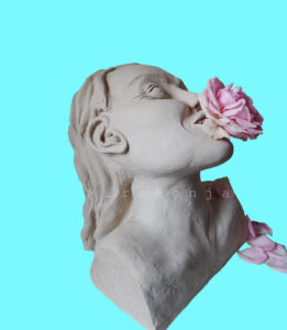Flora: getonter Frauenkopf
